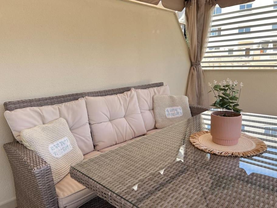 Piso Con Terraza A 5 Min Del Mar Apartment Alcanar Luaran gambar